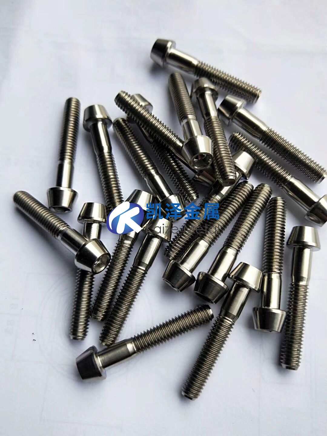 鈦合金螺絲鈦絲等鈦材料在口腔醫學領域的應用